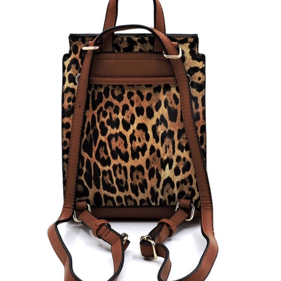 Leopard Drawstring Convertible Backpack Satchel - Picture 4 of 7